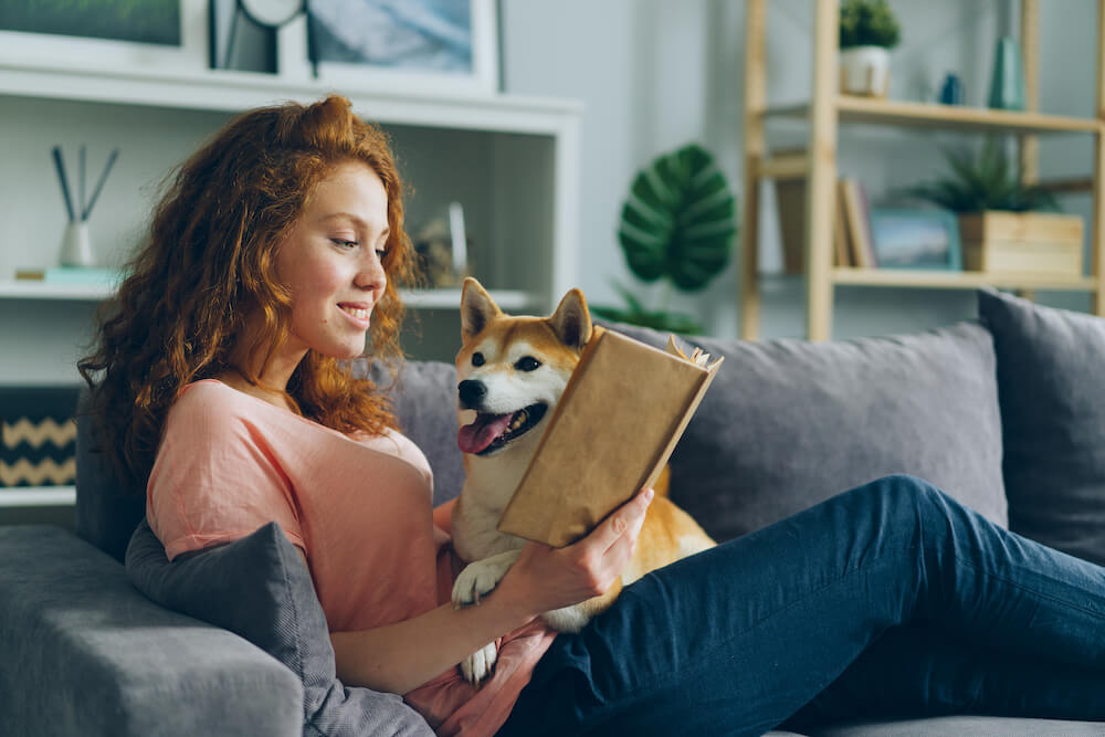 apartment tenant with her dog needs renters insurance